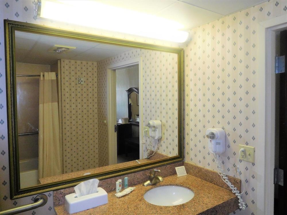 Quality Inn & Suites Danville Zewnętrze zdjęcie