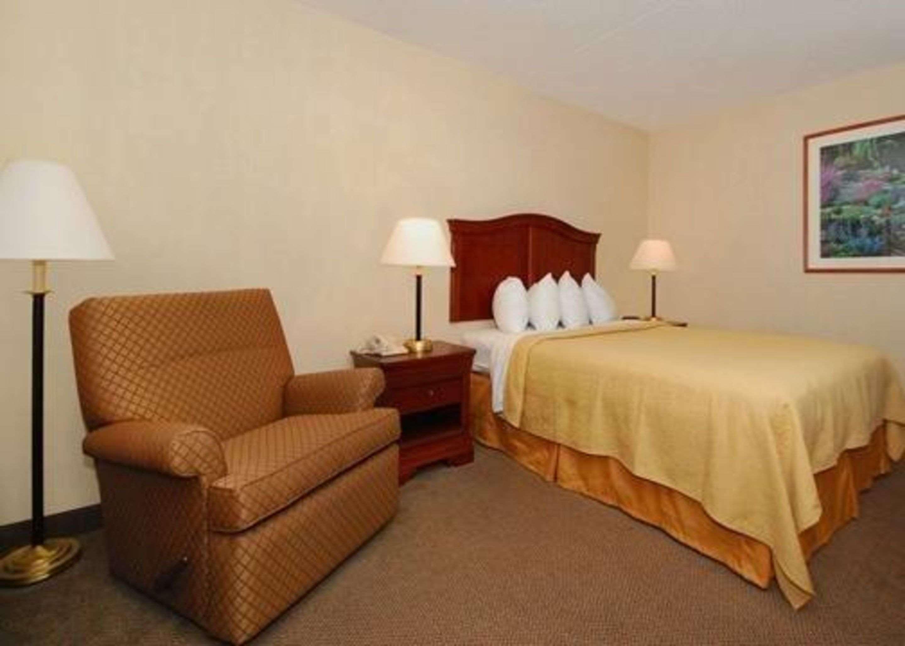 Quality Inn & Suites Danville Zewnętrze zdjęcie