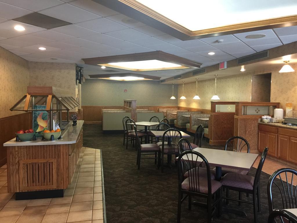 Quality Inn & Suites Danville Zewnętrze zdjęcie