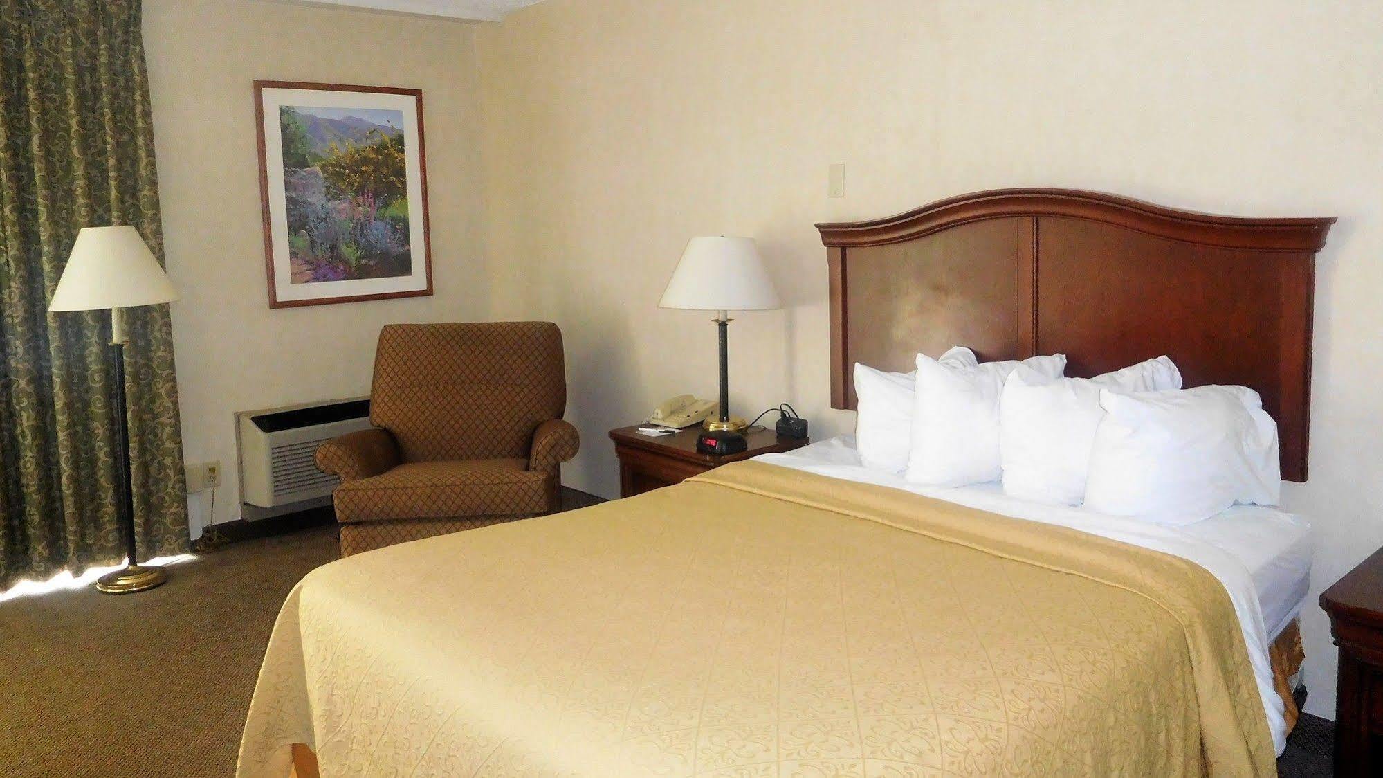 Quality Inn & Suites Danville Zewnętrze zdjęcie